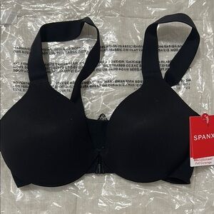 BRAND NEW!! SPANX Black Seamless Support Bra